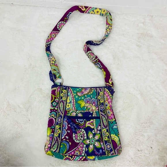 Vera Bradley Handbags - Vera Bradley colorful paisley Hipster Crossbody vibrant Heather pattern
